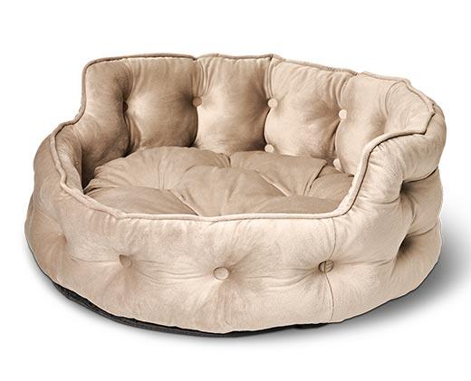 Heart to Tail 
 Cuddler Pet Bed