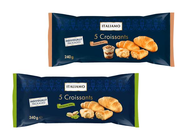 Croissants fourrés à la crème