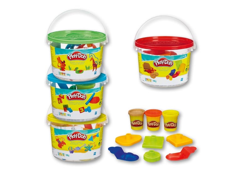 Seau de pâte à modeler