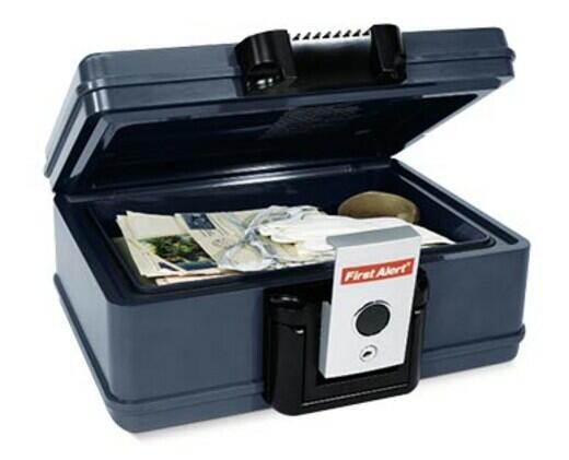 First Alert
Waterproof Fire Safe