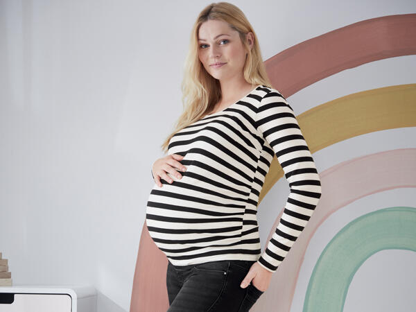 Maternity Long- Sleeved Top