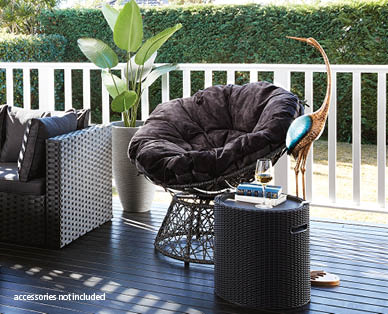Wicker Lounge Chair
