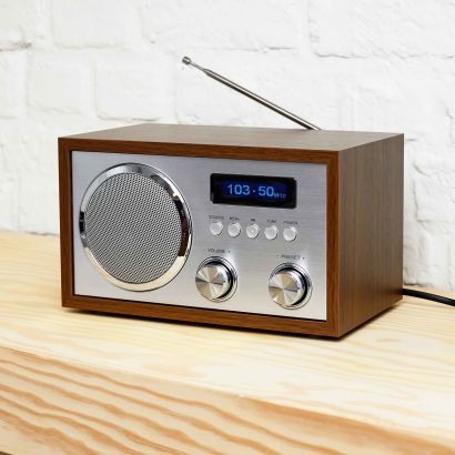 Radio mit DAB+ und Bluetooth