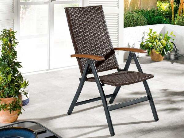 Valencia Wicker Folding Chair