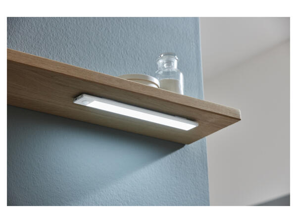 Cordless Under-Cabinet Light