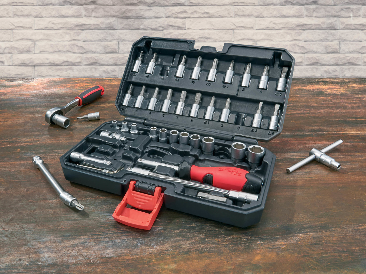 POWERFIX Ratchet & Bit Set