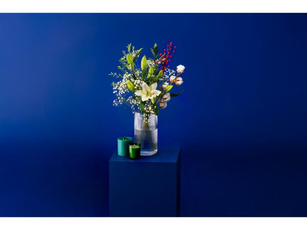 Premium Lily & llex Bouquet