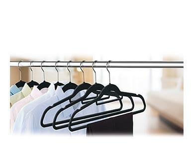 Easy Home 
 50-Count Velvet Touch Hangers
