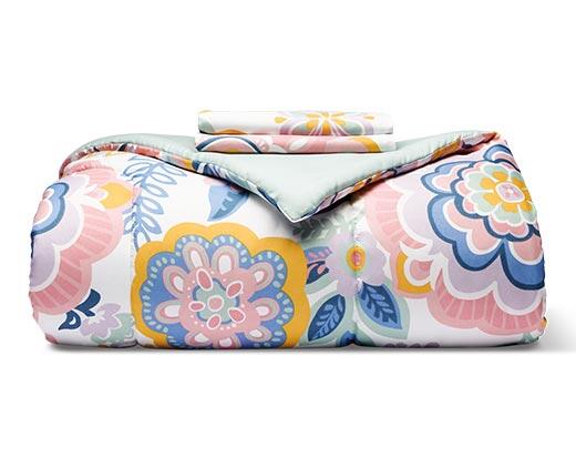Huntington Home Twin or Full Comforter Set