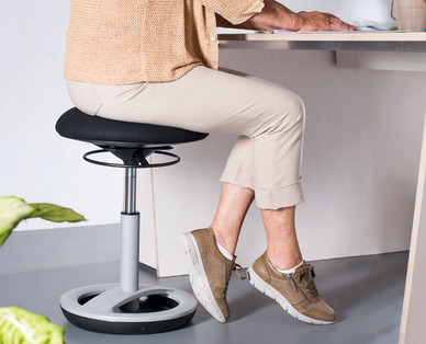 LIVING STYLE Sitztrainer mit/ohne Rollen