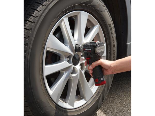 Cordless impact wrench