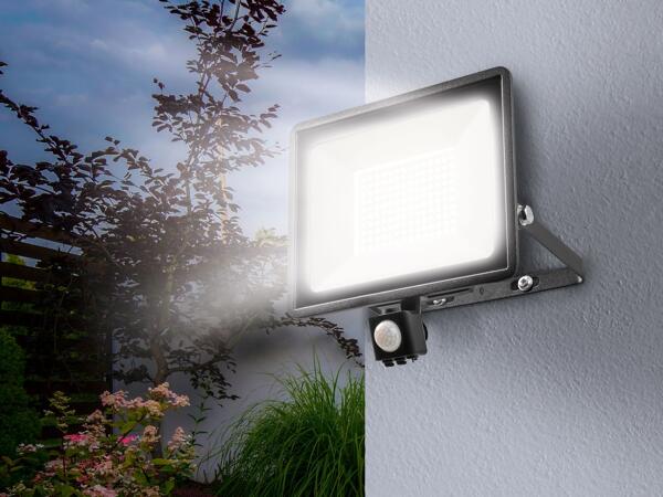 LED Outdoor Light with motion detector