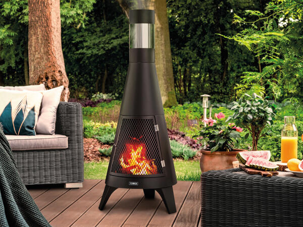 Fire Pit with Chimney