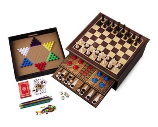 Anker Play 
 12-in-1 Classic Game Center
