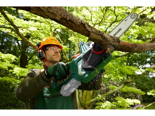 20V Cordless Chainsaw