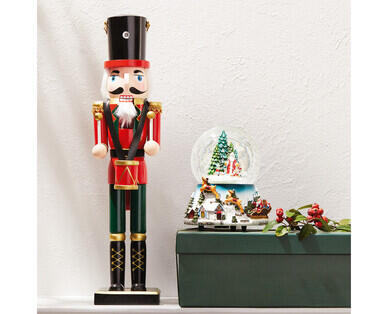 Assorted Decorations