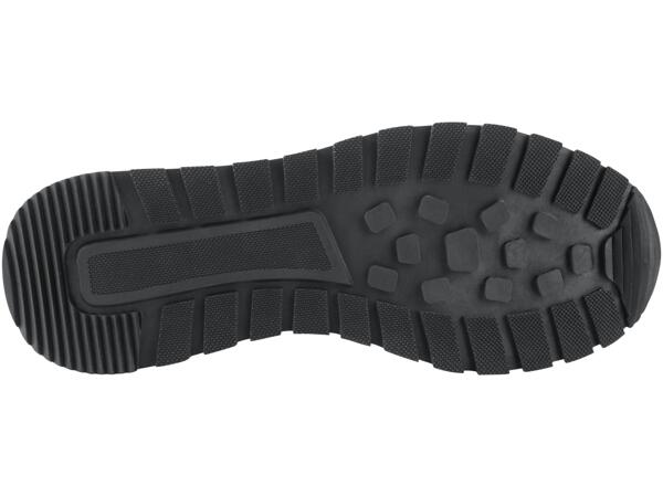 VOLNOČASOVÁ OBUV „SNEAKER"