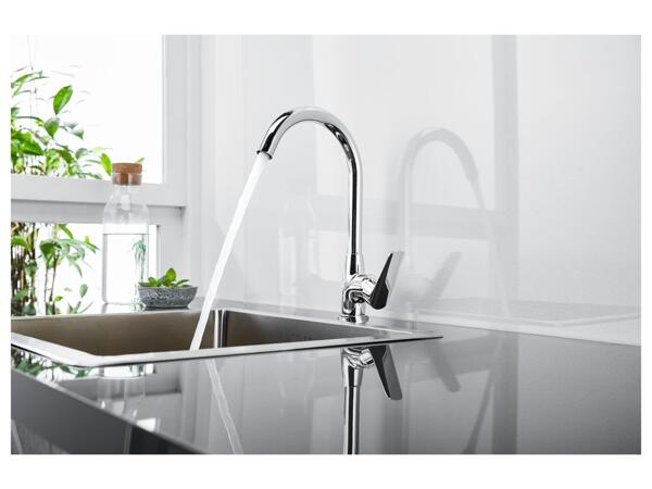 Kitchen mixer tap