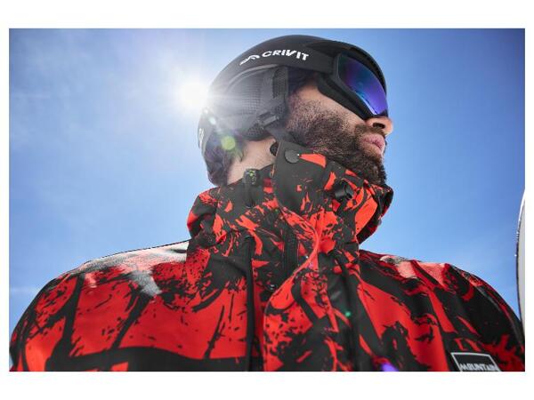 Lyžařská a snowboardová helma