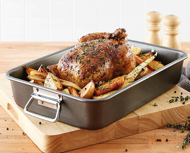 Non-Stick Roaster with Rack