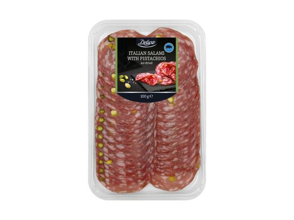 Salami en tranches avec pistaches
