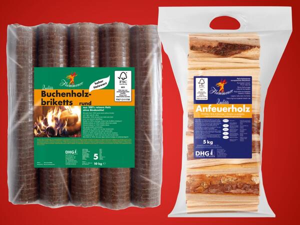 Anfeuerholz oder runde Holzbriketts