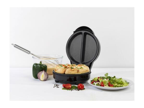 Salter Omelette Maker