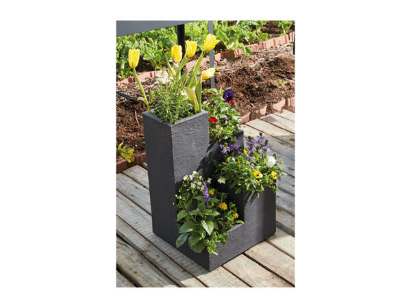 Parkside Spiral Staircase Planter