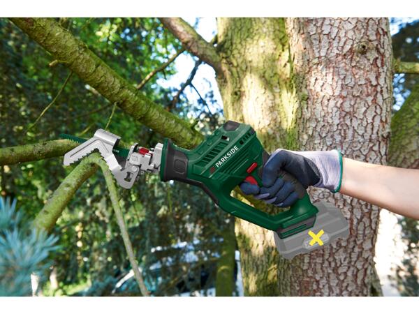 Cordless Garden Saw