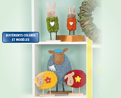 Figurines printanières en bois avec laine
