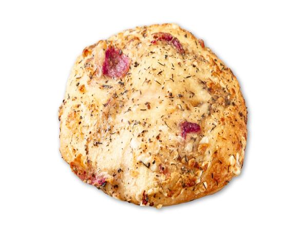 Vegansk foccacia med timian og rødløg