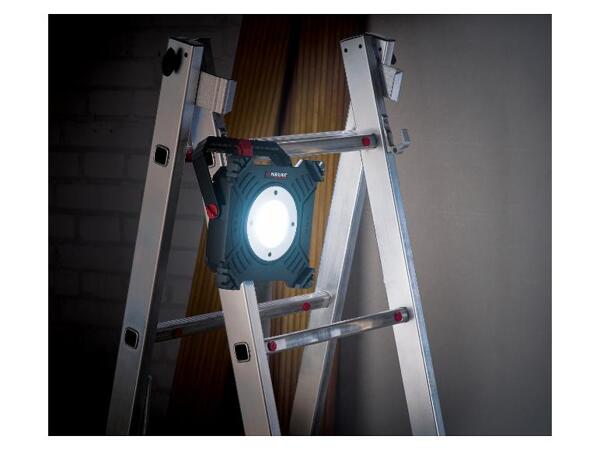 Aku pracovní LED reflektor PALA 4000 B1