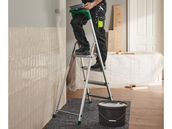 Aluminium Step Ladder