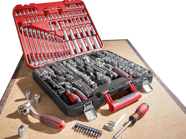Socket Set