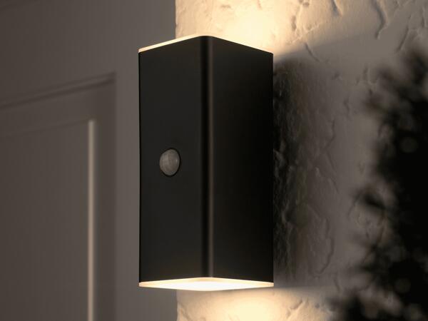 LED-Akku-Außenwandleuchte