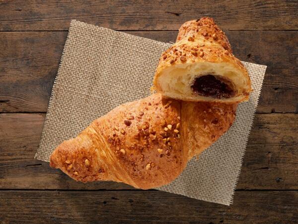 Cornetto con crema di nocciole e cioccolato (azione valida solo nella Svizzera tedesca e nella Svizzera romanda)