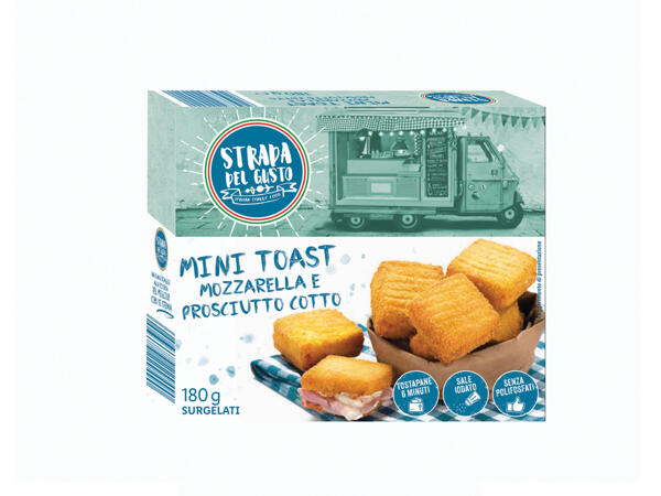 Mini Toasts with Mozzarella and Cooked Ham