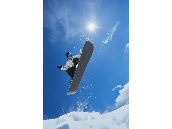 CRIVIT(R) LYŽAŘSKÁ A SNOWBOARDOVÁ HELMA