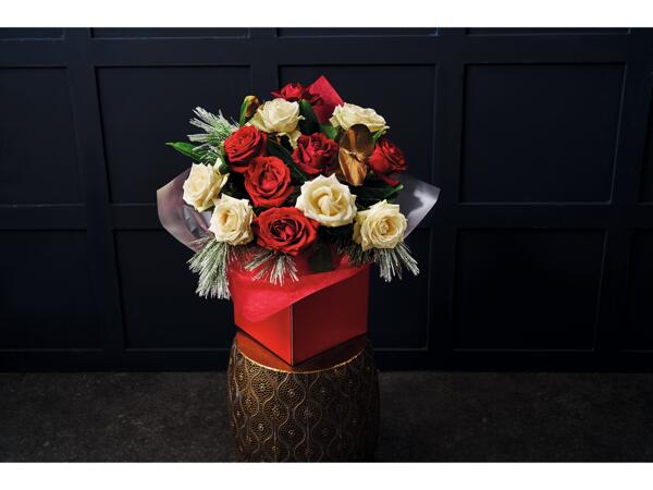 Best Mother Aqua Bouquet