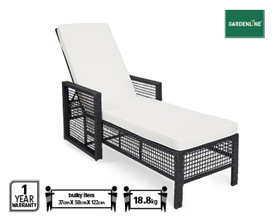 WICKER SUNLOUNGER