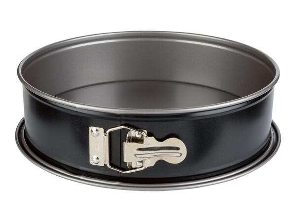 Ernesto Springform Cake Tin/​Loaf Tin/​Round Fluted Cake Tin