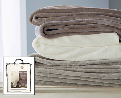 Luxury Cashmere Feel Throw