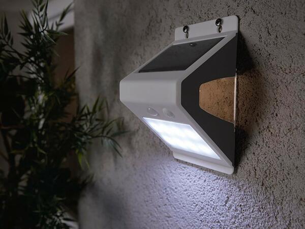 LED Solar Wall Light