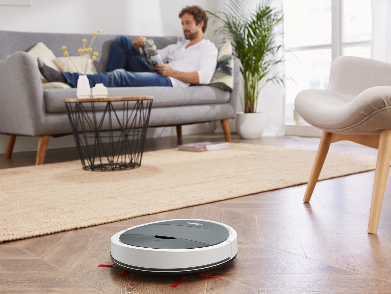 Robot Vacuum Cleaner VR ONE