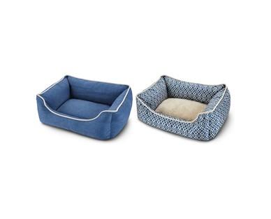 Heart to Tail Round or Rectangle Small Pet Bed