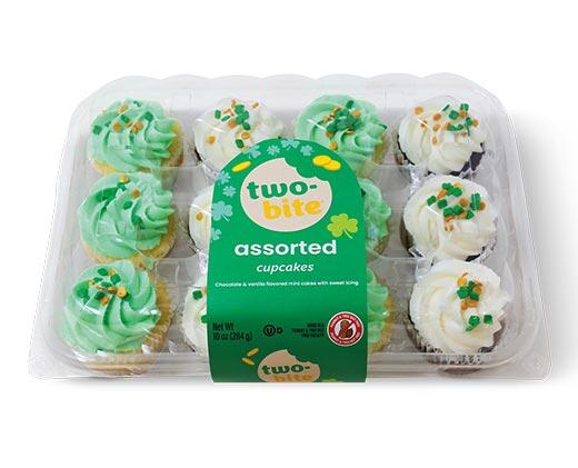 Two-bite St. Patrick's Day Mini Cupcakes