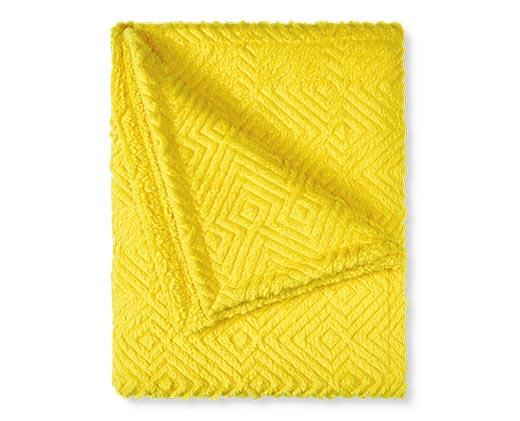 Huntington Home 
 Pinsonic Sherpa Throw