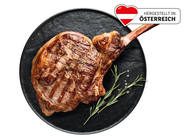 Frisches Tomahawk Steak