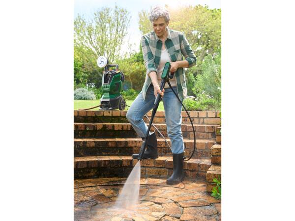 2400W Pressure Washer