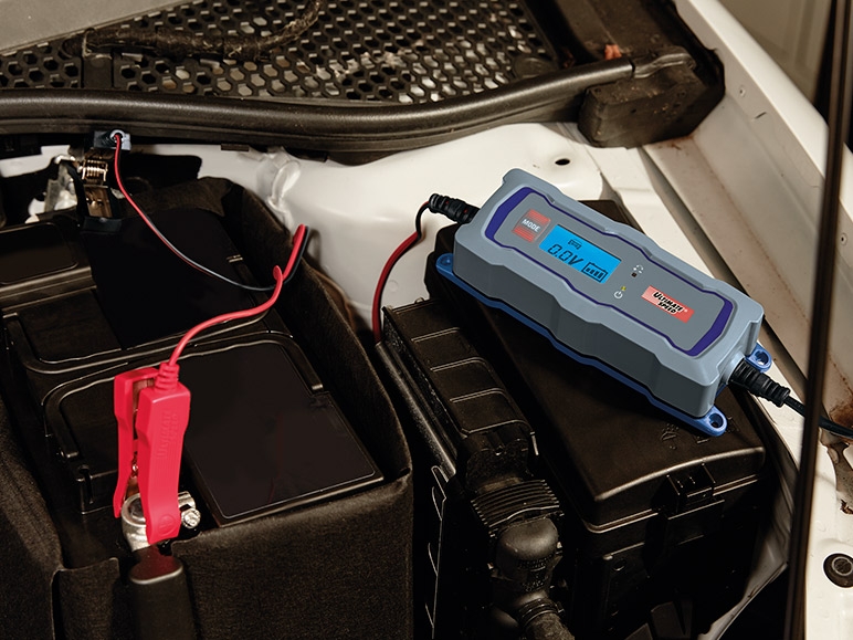 ULTIMATE SPEED Car Battery Charger